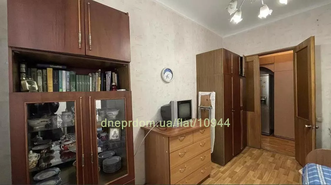 Продам 3к квартиру 31000 $, 65 м² вулиця Любарського, Амур-Нижньодніпровський район