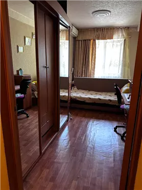 Продам 3к квартиру 41000 $, 51 м², улица Батумская, Индустриальный район. Фото №1