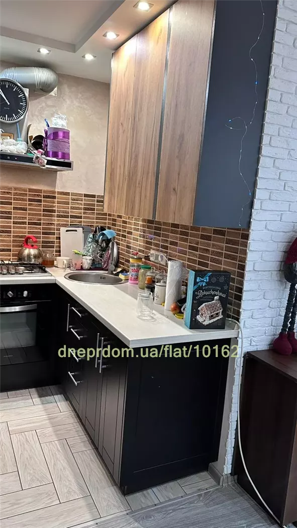 Продам 2к квартиру 37500 $, 52 м² вулиця Перемоги, Шевченківський район