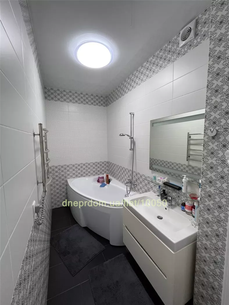 Продам 3к квартиру 80000 $, 67 м² вулиця Євпаторійська, Соборний район