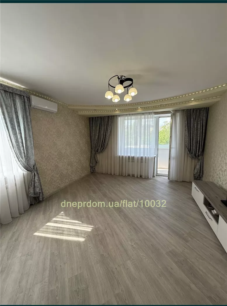 Продам 1к квартиру 34500 $, 36 м² вулиця Панікахи, Соборний район